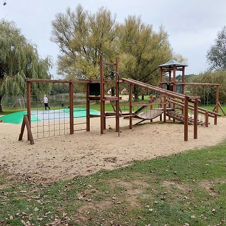Rumah Senang Wellness Met Hottub En Tuin Ewijk Exteriér fotografie