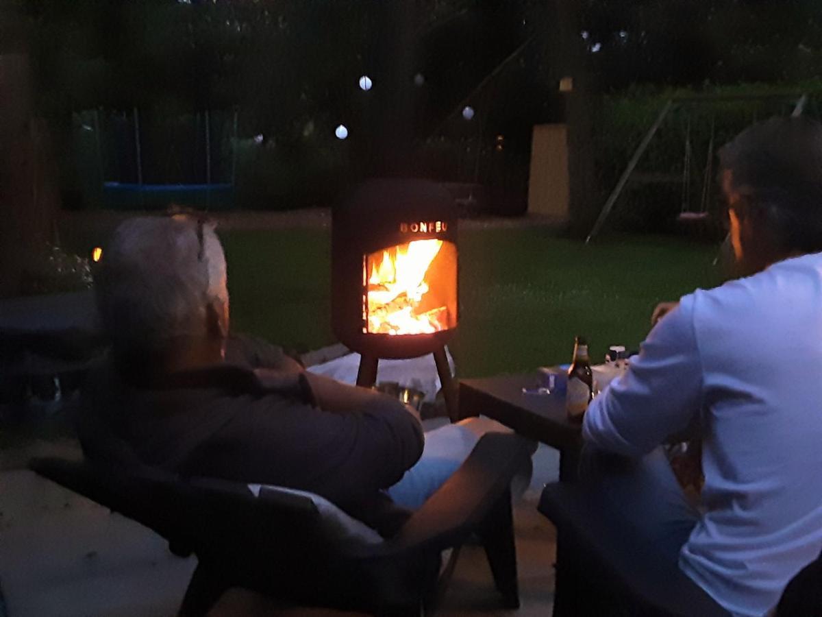 Rumah Senang Wellness Met Hottub En Tuin Ewijk Exteriér fotografie