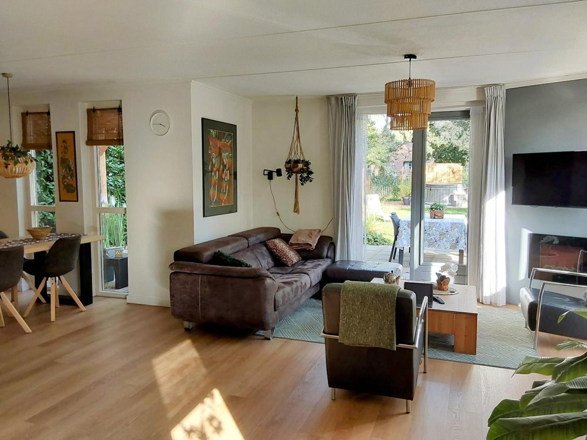 Rumah Senang Wellness Met Hottub En Tuin Ewijk Exteriér fotografie